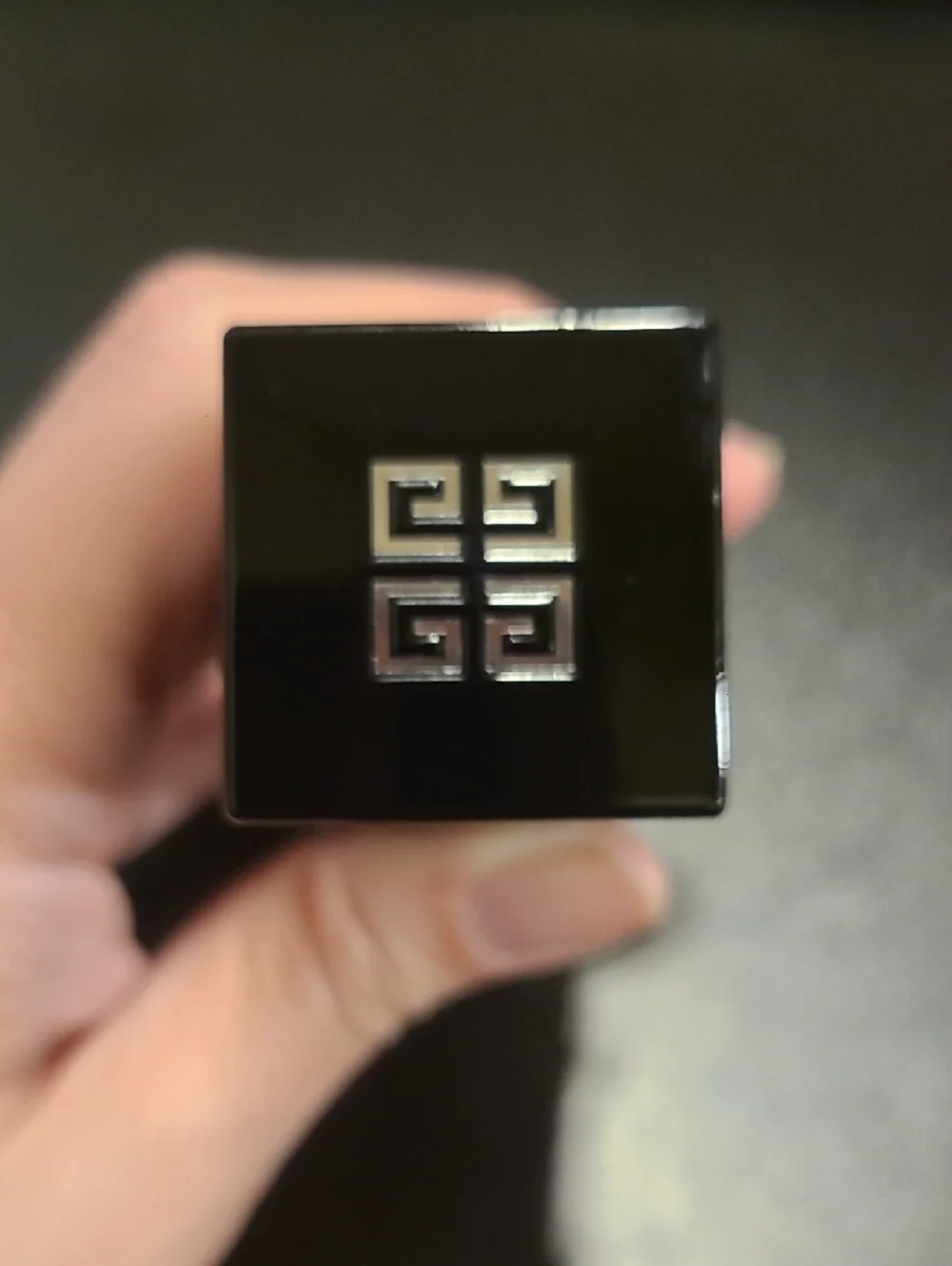 Givenchy Prisme Libre Skin-Caring Matte Foundation - Shade:1-C105